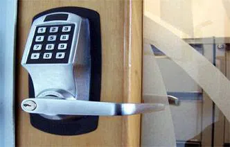 Stanford Locksmith Service, Stanford, CA 650-713-3092 - commercial-content-right